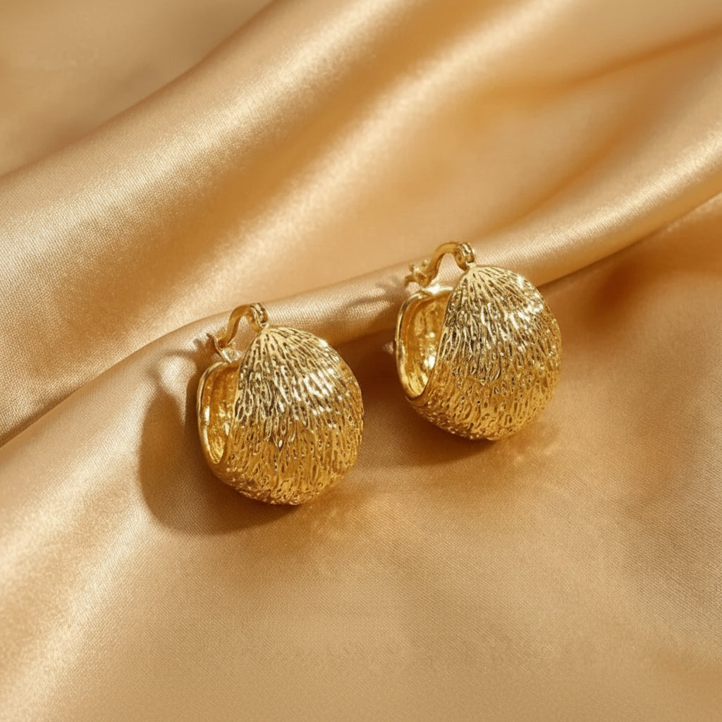 Boucles d'oreilles créoles épaisses texturées dorées, acier inoxydable – UniversBeauty