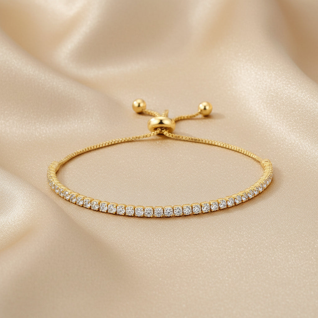Bracelet tennis ajustable zircons doré, gros plan, acier inoxydable – UniversBeauty