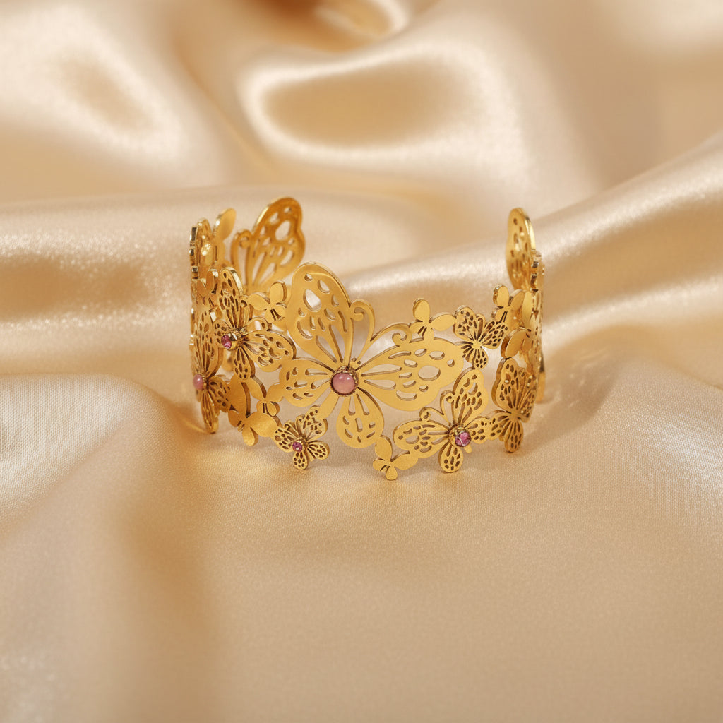 Bracelet Manchette Doré Ajouré – Papillons & Strass Colorés